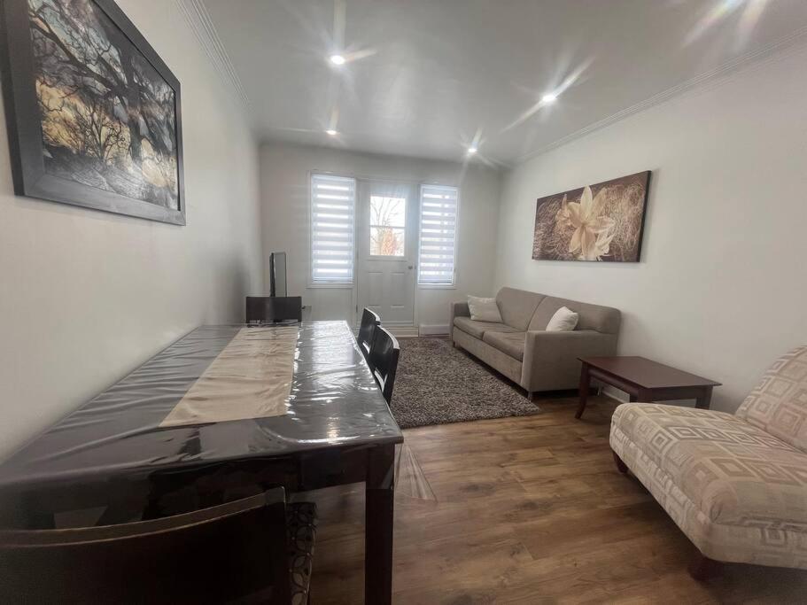 Appartement Renovated 2bedrooms With Free Parking Montréal